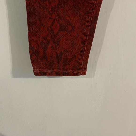 Current/Elliott Ankle Skinny Red Paprika Python Snake Animal Print Jeans, 26 - Picture 4 of 6